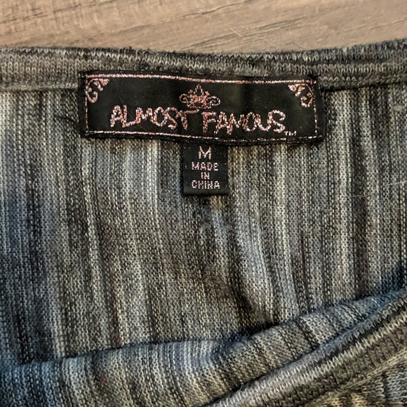 Gray dolman sleeve cropped top Sz M - Picture 2 of 4